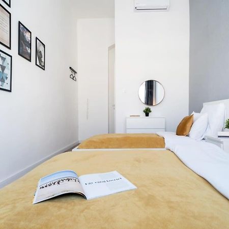 Large Apartment At Perfect Central Location Budapest Exterior foto