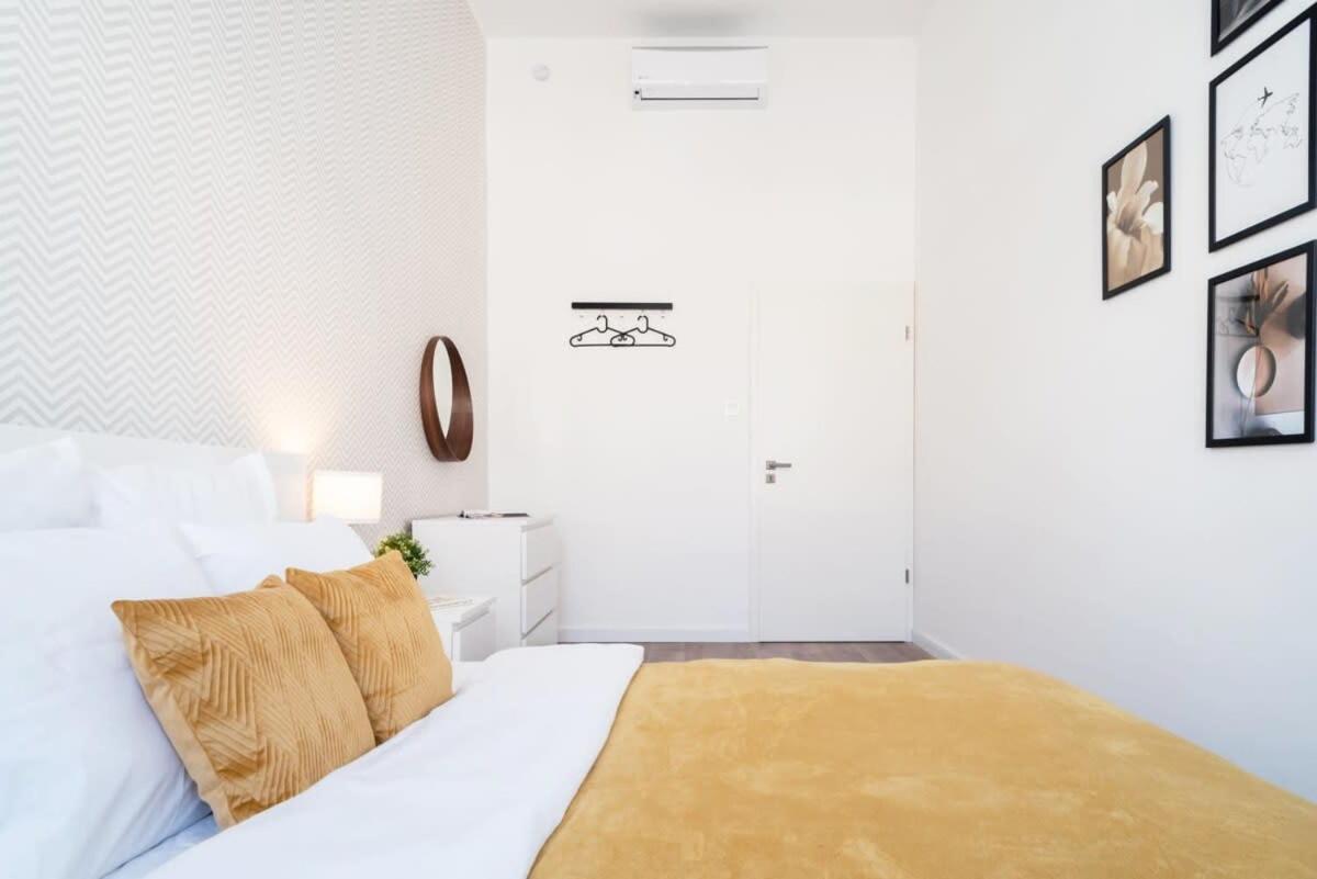 Large Apartment At Perfect Central Location Budapest Exterior foto